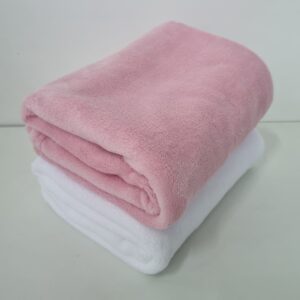 Kit 2 Mantas Fleece Premium Rosa Bebê Lisa + Branco Lisa "1m x 80 cm"