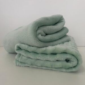 Kit 2 Mantas Fleece Premium Verde Liso + Verde Bolha "1m x 80cm cada"